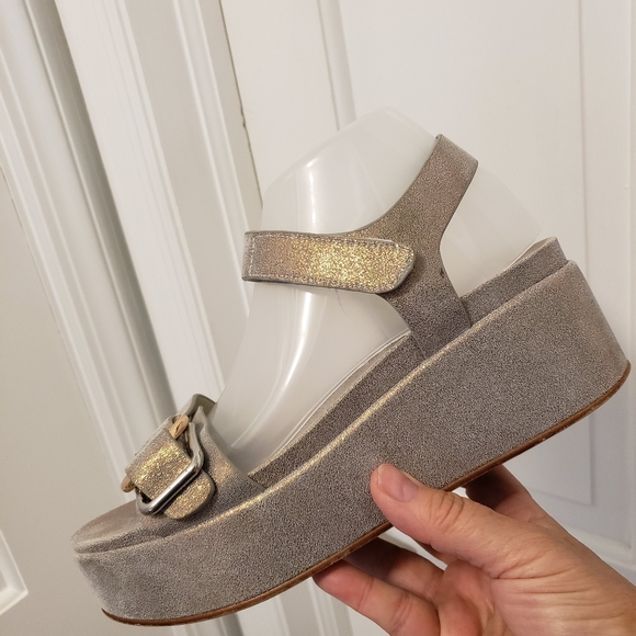 J/Slides Bronze Metallic Quest Platform Sandals Size 8.5, Stylish, Chic - Picture 9 of 16